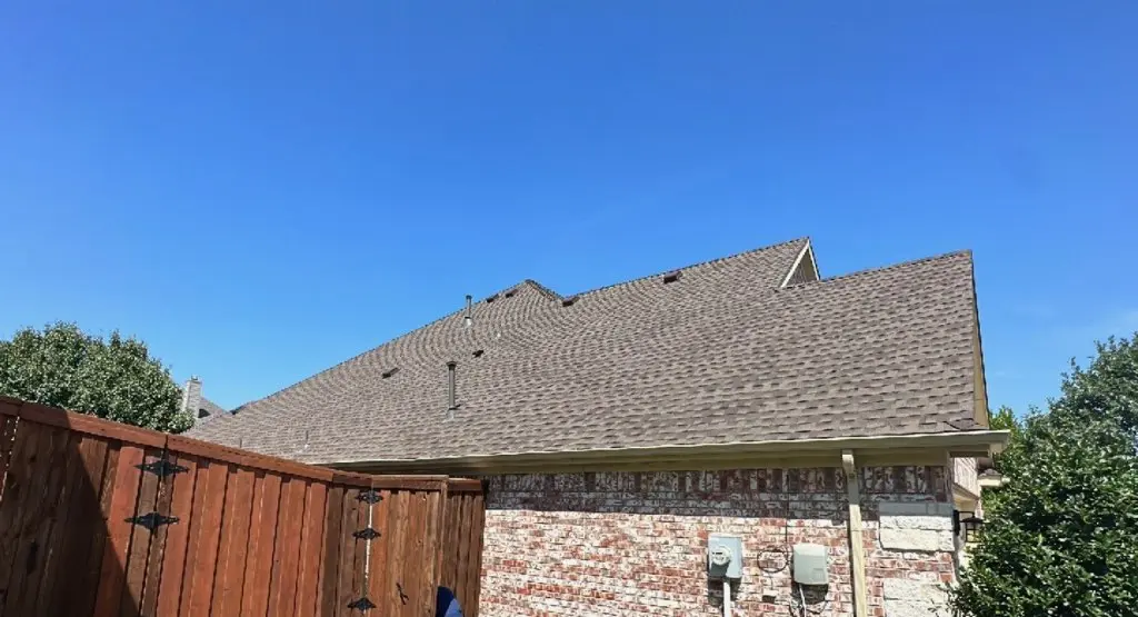 Completed roof replacement project in Lakeland South